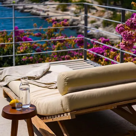Сasa de vacaciones Seafront House Casa Flora Trogir